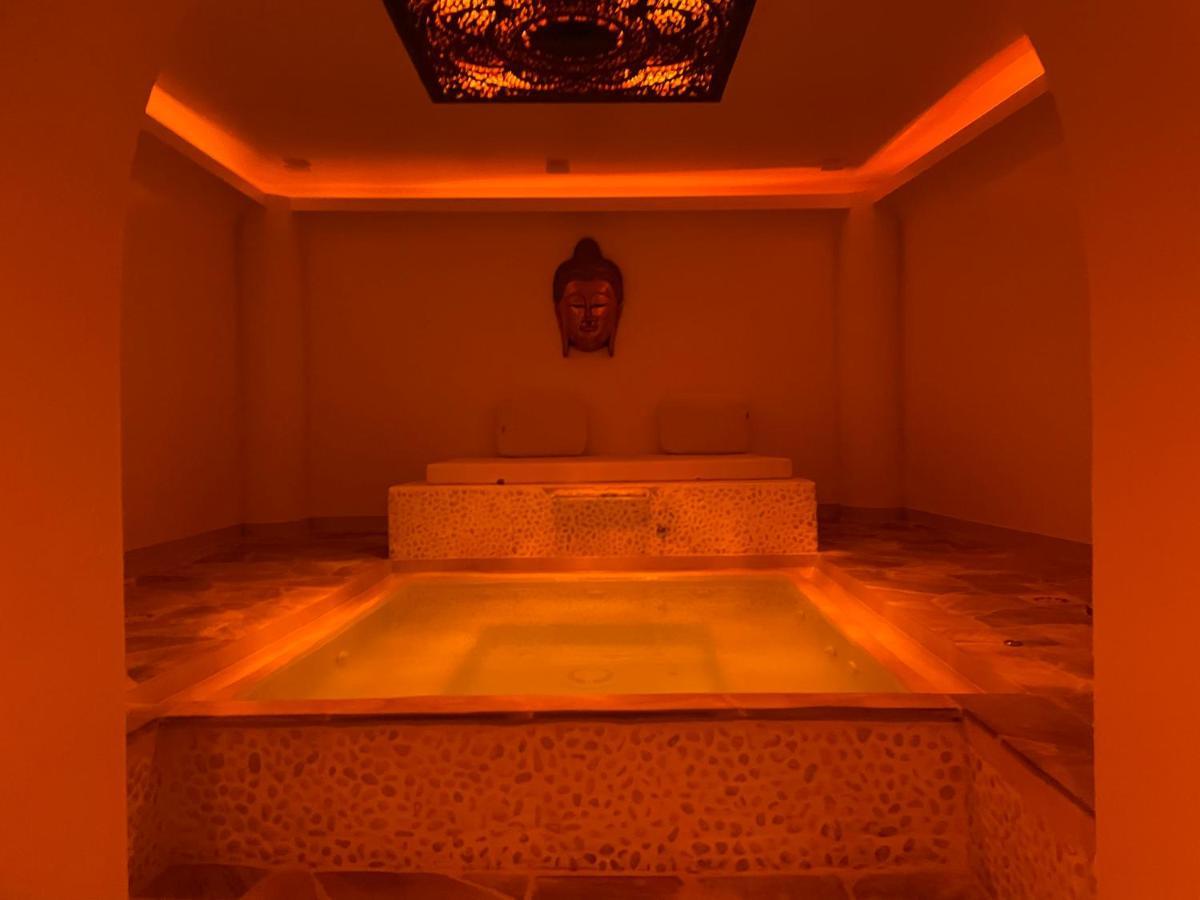 Hotel & Spa Gasquet Bagnères-de-Luchon エクステリア 写真